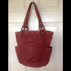 TIGNANELLO RED BUCKET BAG